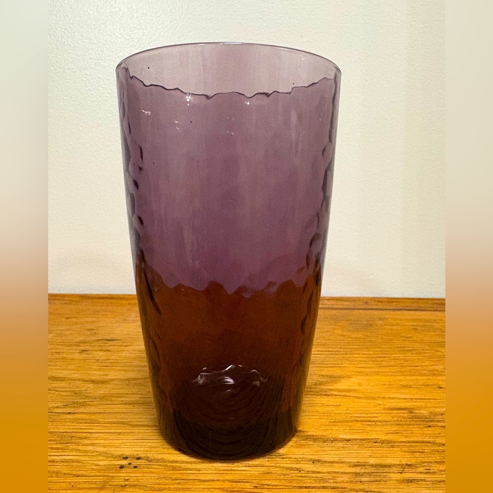 VTG Studio Bormioli Rocco Hammered Amethyst Glasses Set of 6 (4 short, 2 tall) - Picture 4 of 7
